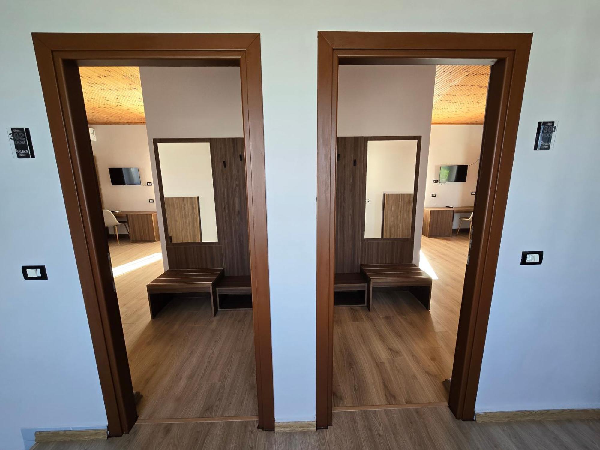 Hotel Aleks Шкодер Екстер'єр фото