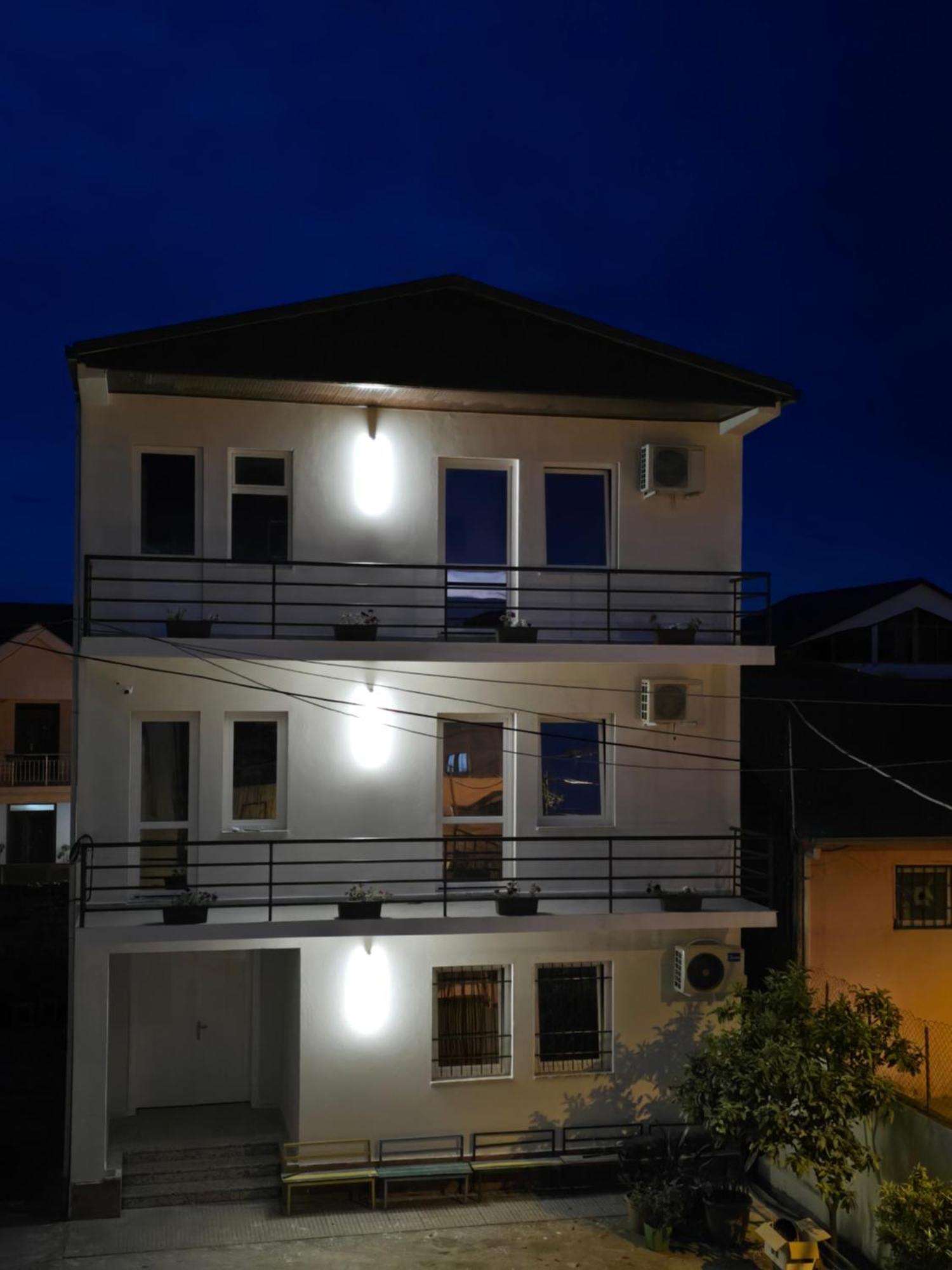 Hotel Aleks Шкодер Екстер'єр фото